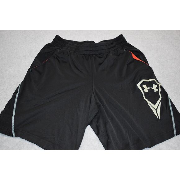 Under Armour Gym Shorts Mens Size Medium W/ Pockets Performance 9" Inseam - Picture 1 of 6